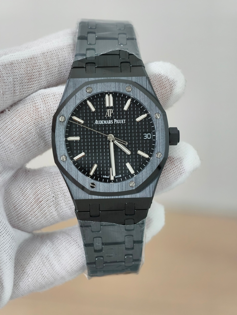 AUDEMARS PIGUET Royal Oak 15500CE 41mm Black-Black Ceramic-Calibre 4302