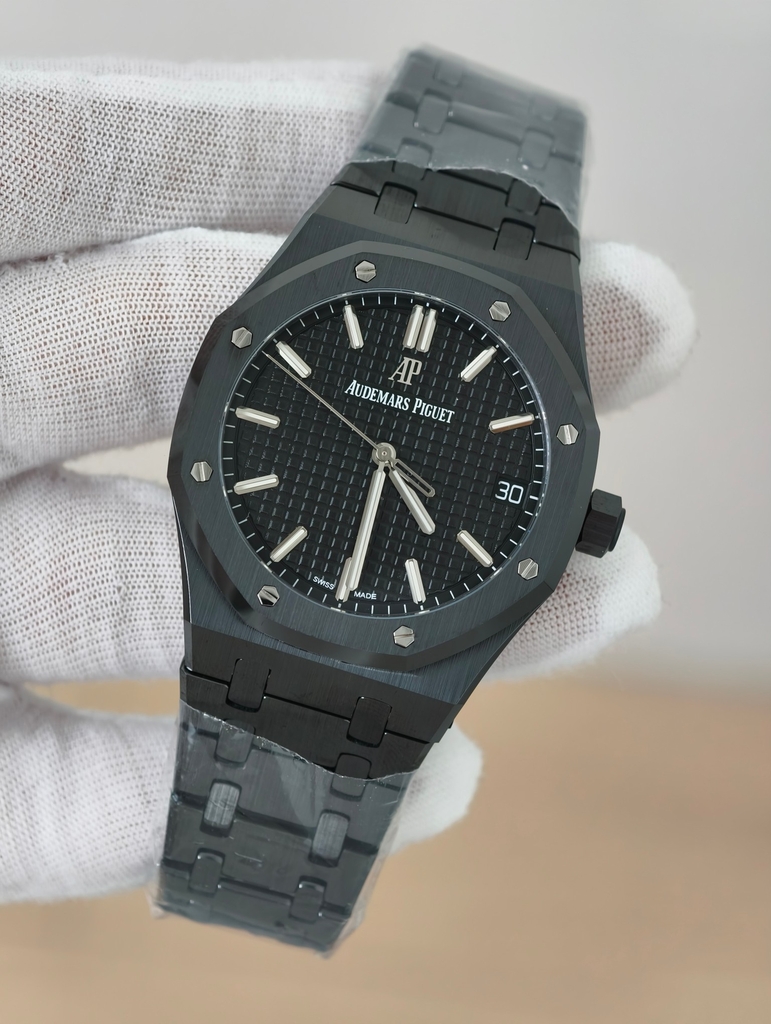 AUDEMARS PIGUET Royal Oak 15500CE 41mm Black-Black Ceramic-Calibre 4302