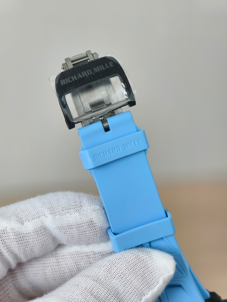 RICHARD MILLE RM35-01 Black Carbon Blue Rubber Strap