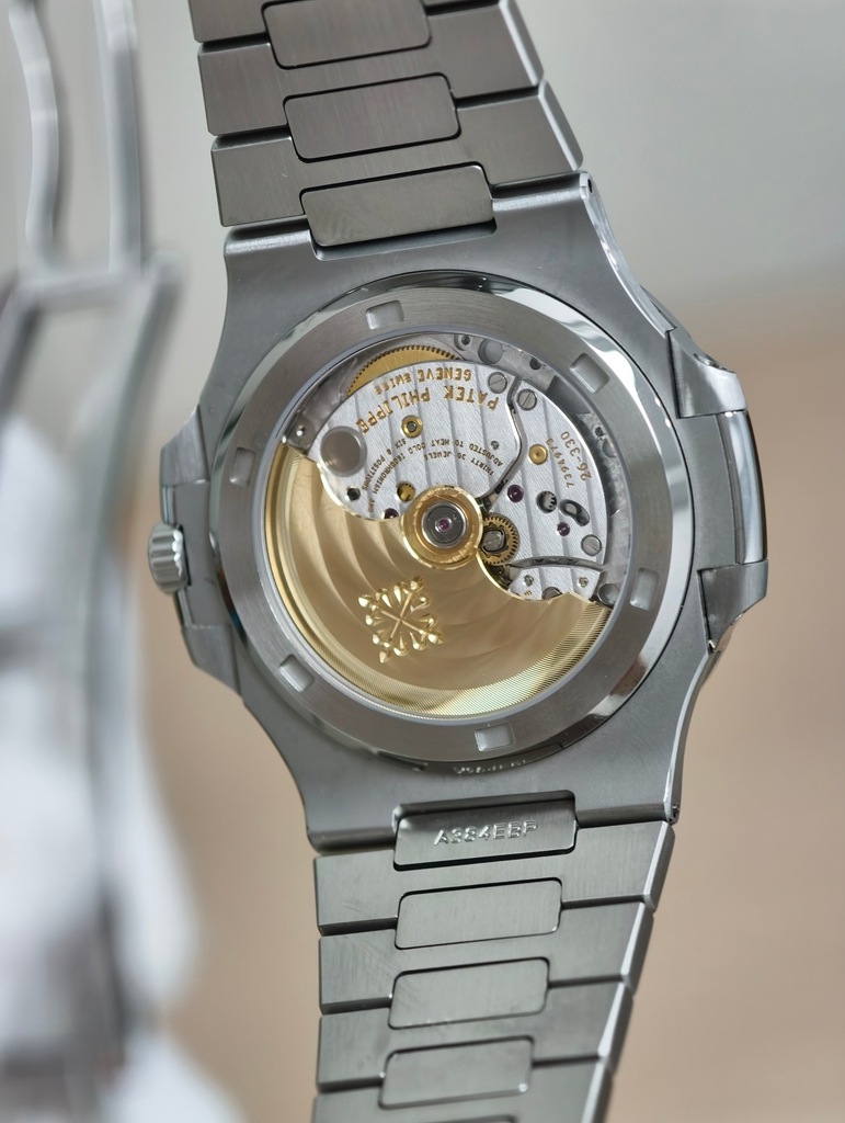 PATEK PHILIPPE Nautilus 5711 Blue Face-40mm-Calibre 330
