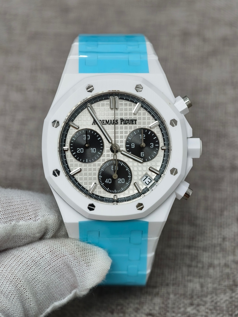 AUDEMARS PIGUET Royal Oak Chronograph 26240 White-White Ceramic-Calibre 4401