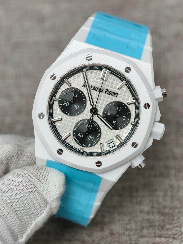 AUDEMARS PIGUET Royal Oak Chronograph 26240 White-White Ceramic-Calibre 4401