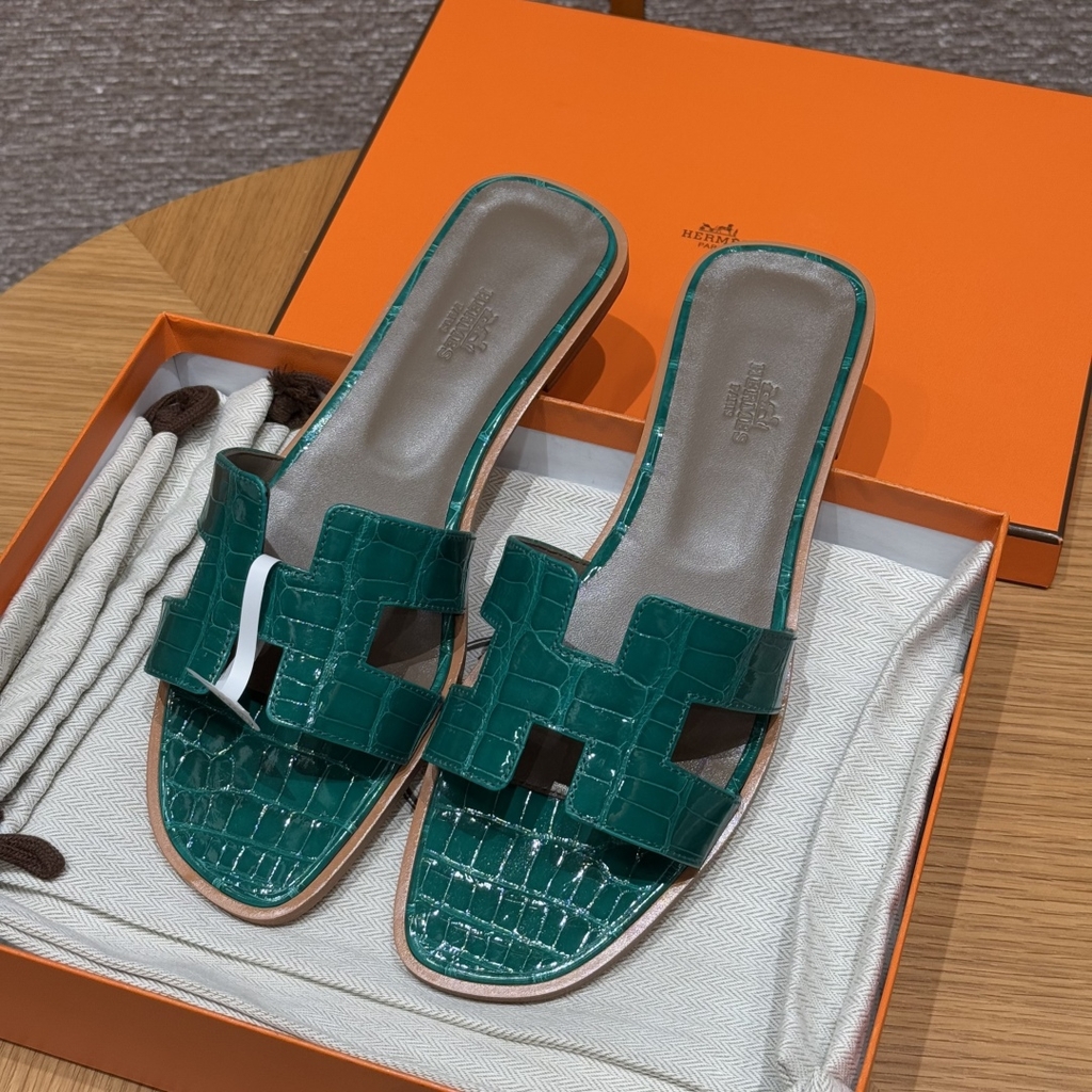 JD-1980 Emerald Alligator Slide Sandals