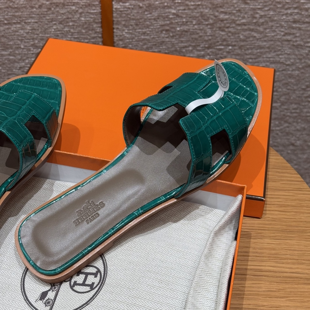 JD-1980 Emeraude Alligator Leather Slippers