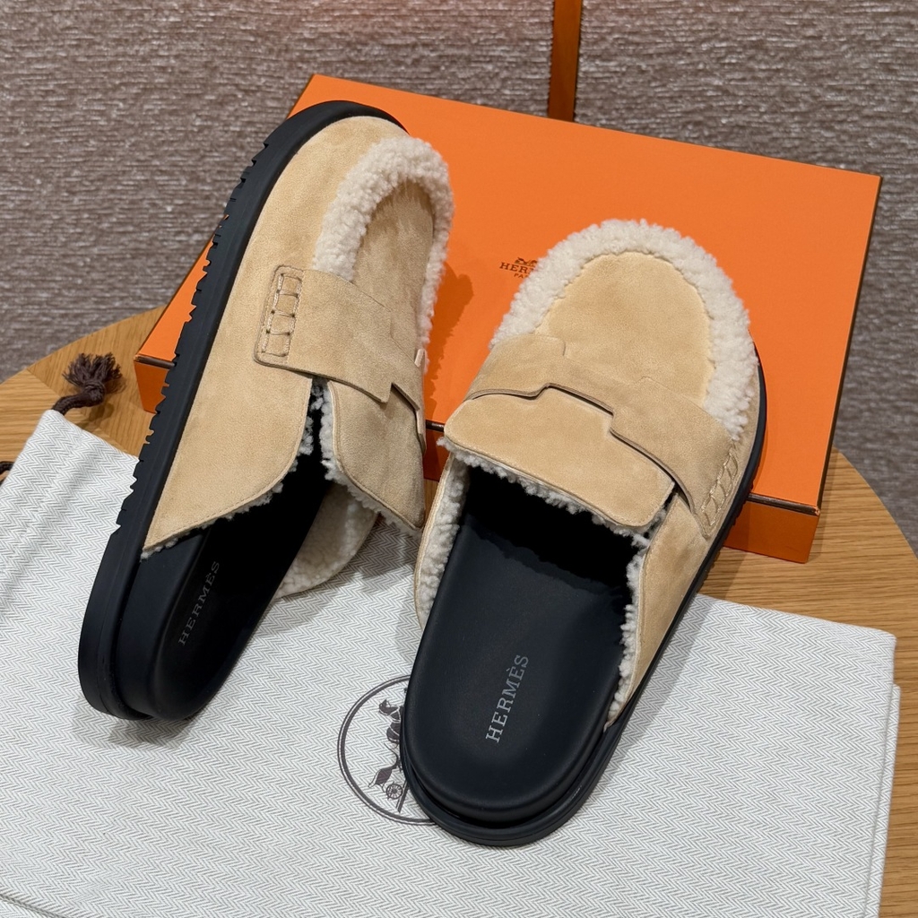 JD 680 Cream Calfskin Mule Shoes