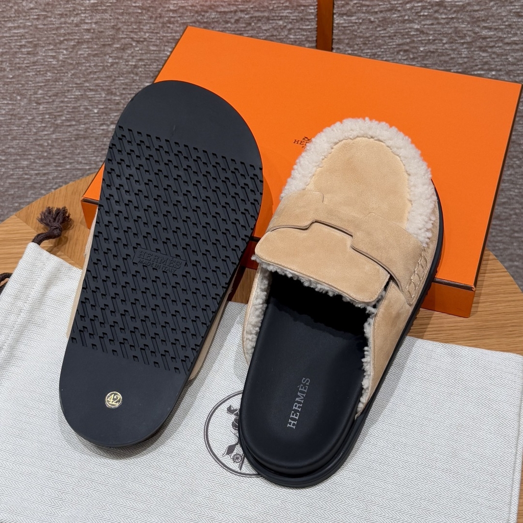 JD 680 Cream Calfskin Mule Shoes