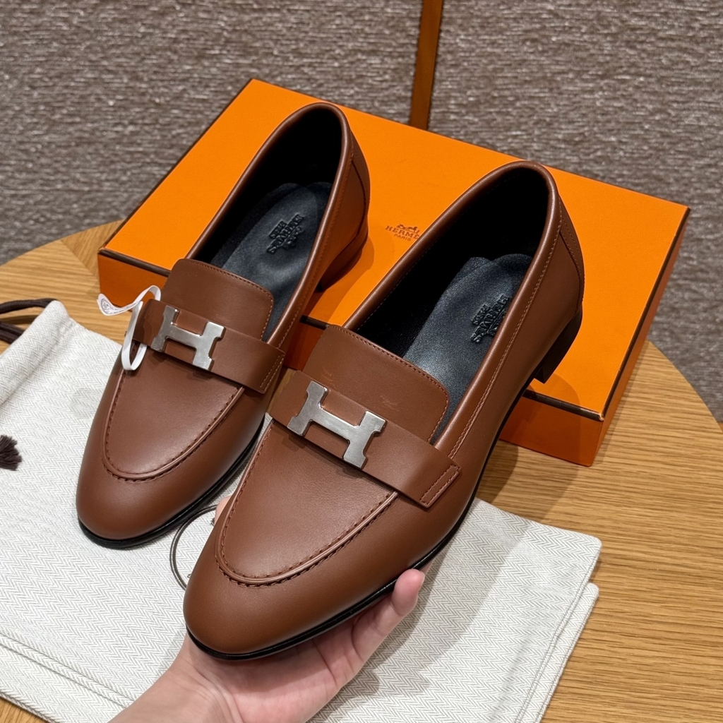 JD-580 Luxury Goat Leather Loafers with Silver Hardware