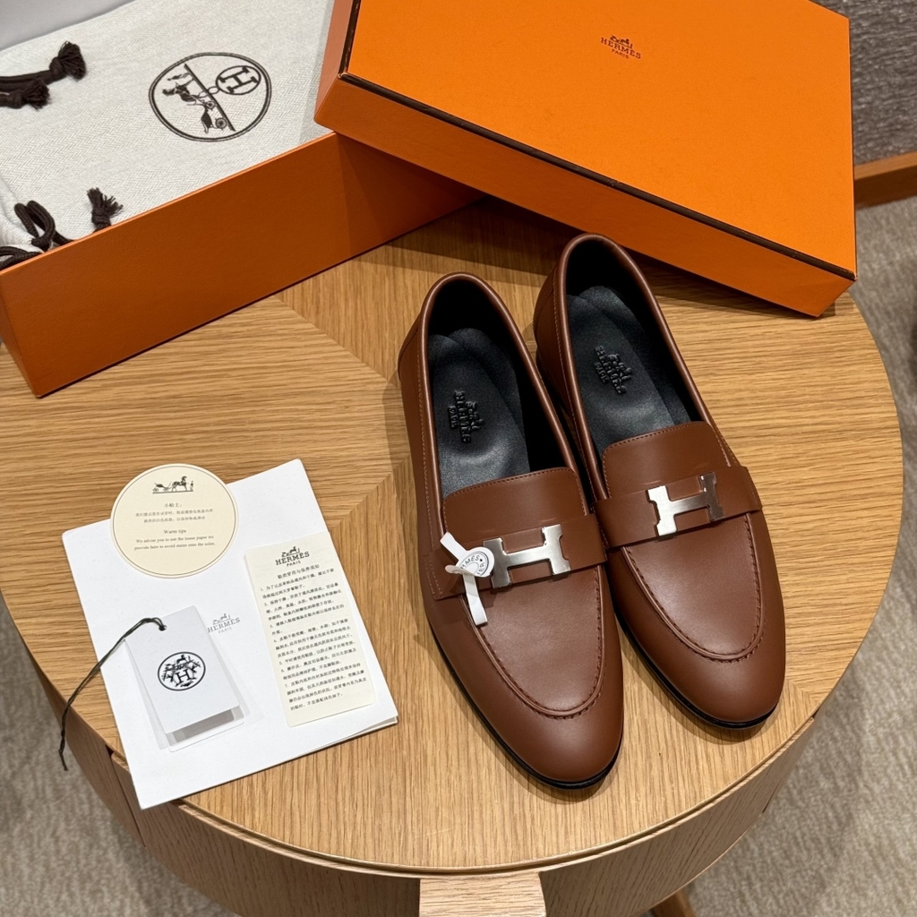 JD-580 Luxury Goat Leather Loafers with Silver Hardware