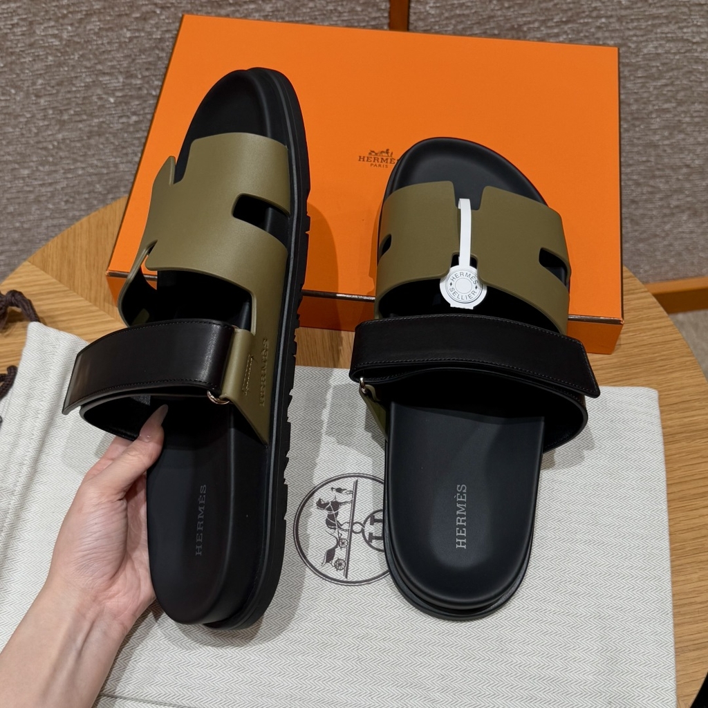 JD-620 180 Chypre Sandal in Army Green and Noir Natural Lambskin Lining with Rubber Outsole