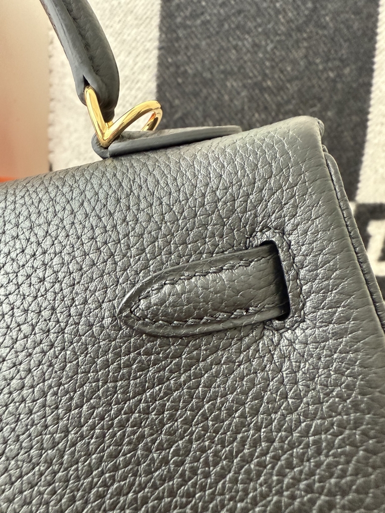 Kelly 25cm Original Leather Togo Small Cowhide Noir Gold Hardware