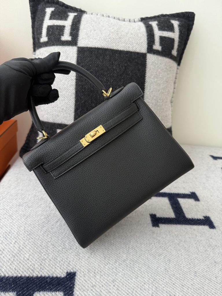 Kelly 25cm Original Leather Togo Small Cowhide Noir Gold Hardware