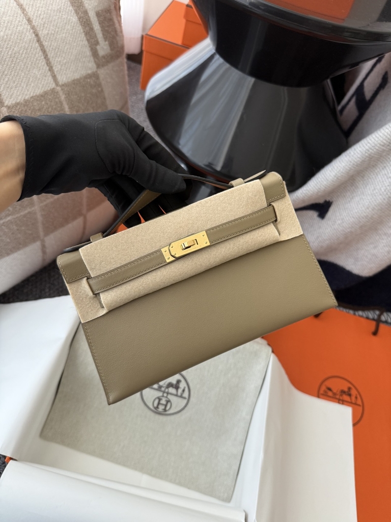 Kelly Pochette 22cm Swift Leather Beige Marfa Gold Hardware
