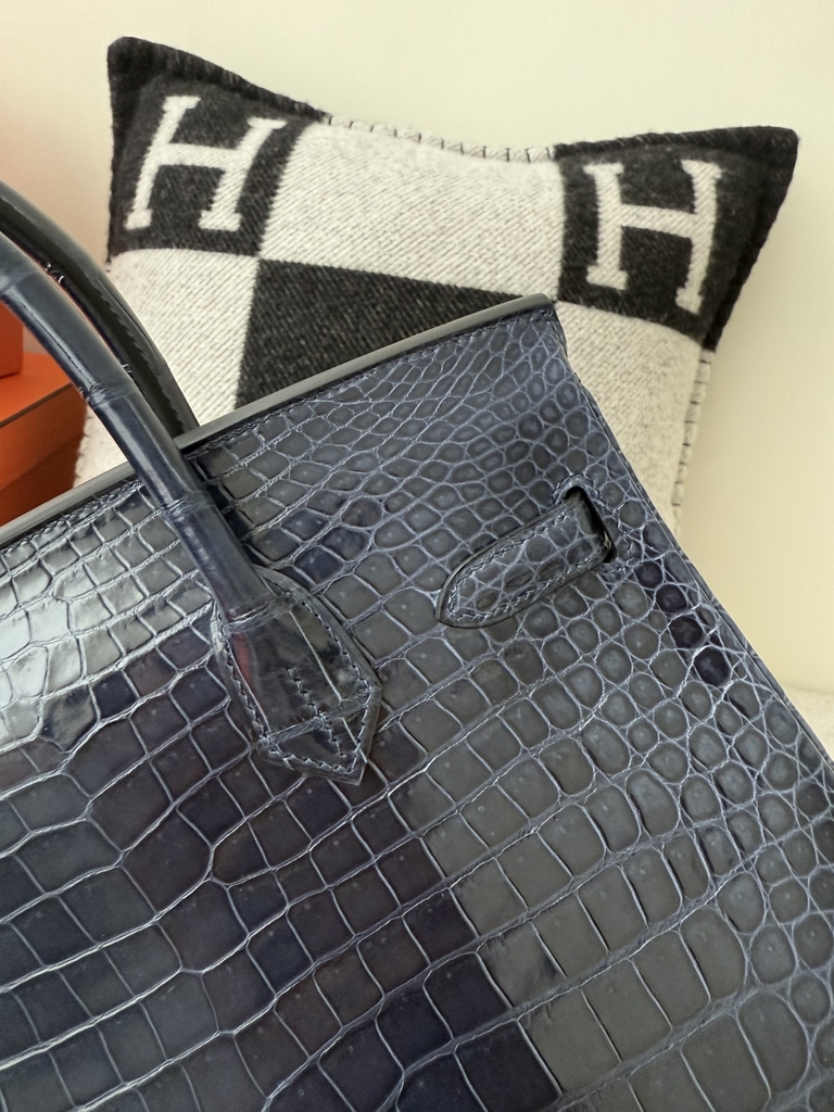Birkin Platinum 25cm Shiny Porosus Crocodile Handbag
