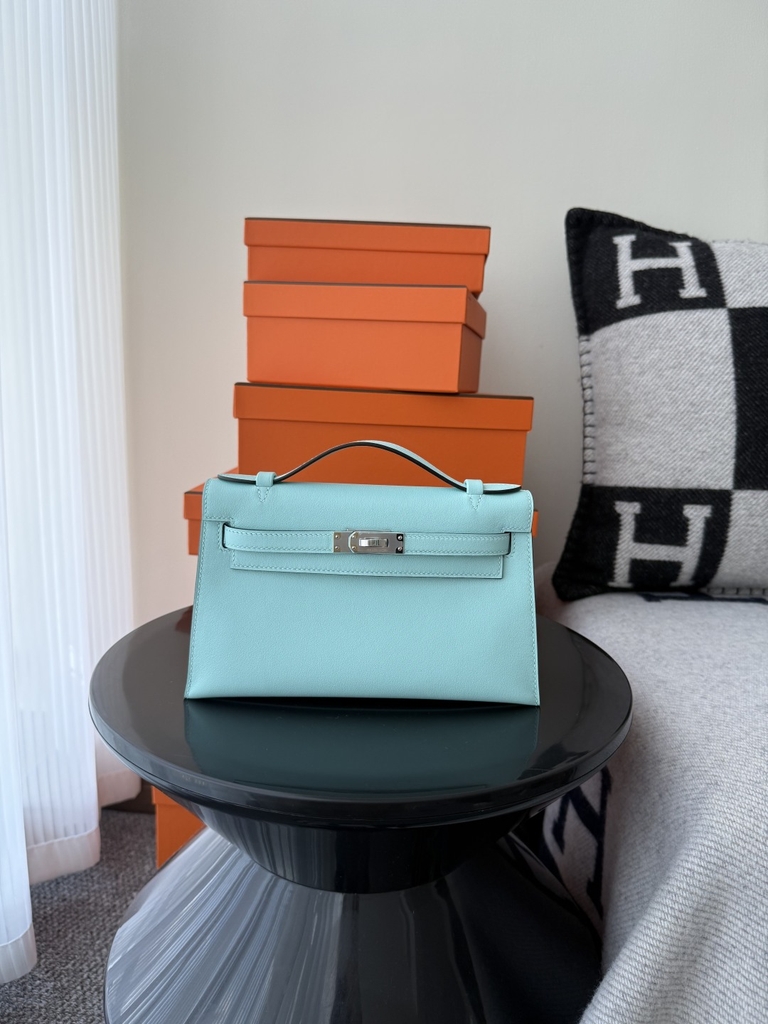Kelly Pochette 22cm Bleu Zephyr Swift Skin Gold Hardware