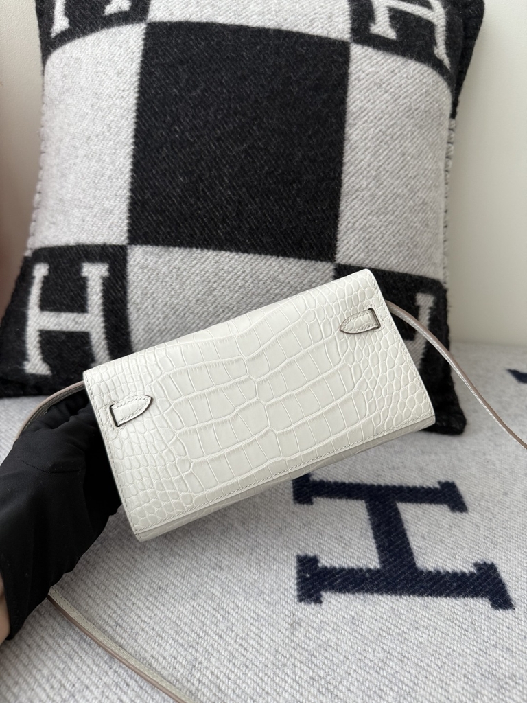 Kelly to go Matte Alligator Crocodile Leather Wallet
