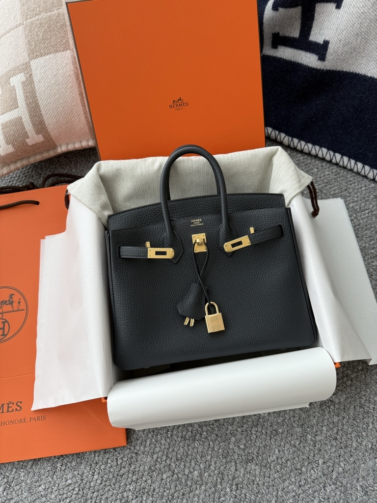 Birkin 25cm Togo Leather Bag - Midnight Blue with Gold Buckle