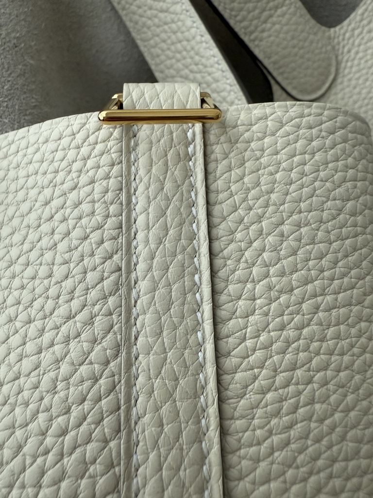 Picotin Lock 22cm Original Leather TC Clemence Craie Color