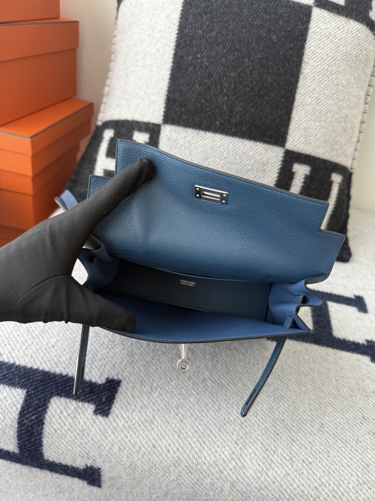 Kelly Danse 22cm Deep Blue Leather Dance Bag