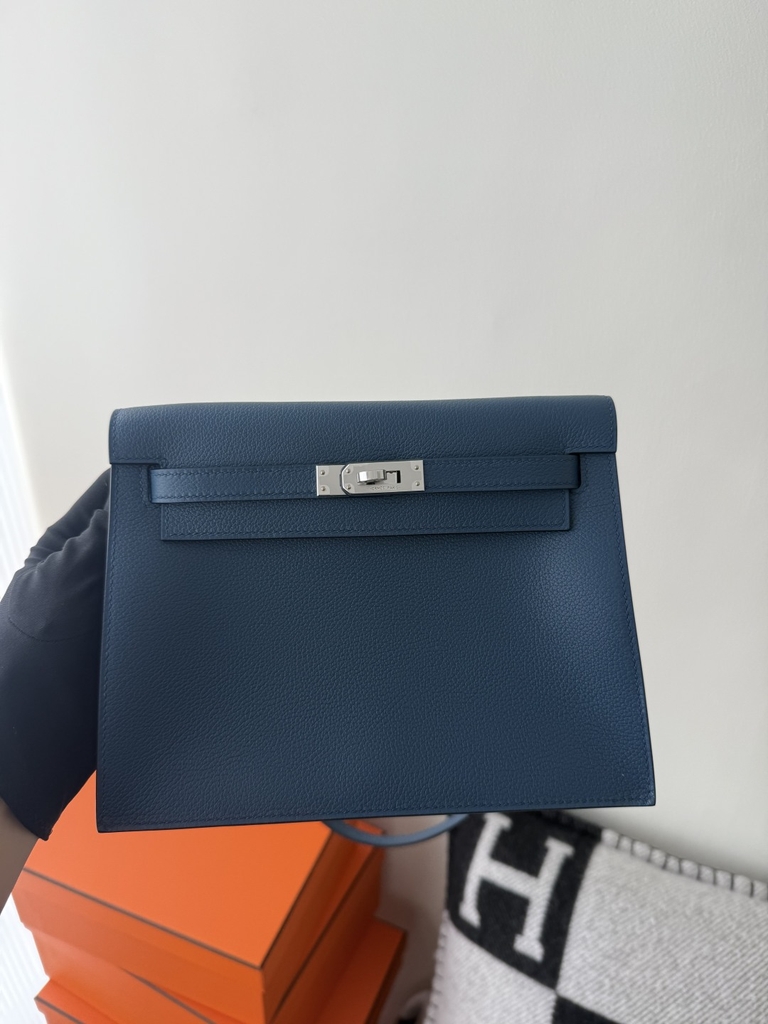Kelly Danse 22cm Deep Blue Leather Dance Bag