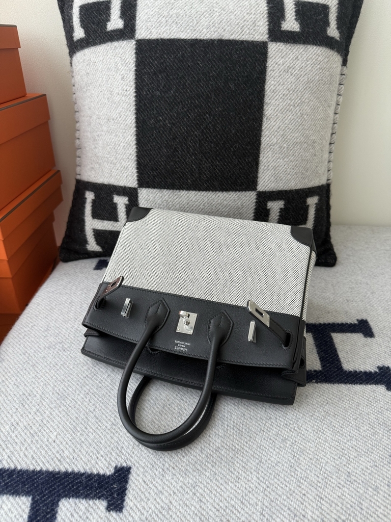 Birkin 25cm Original Leather Swift Noir Silver Hardware