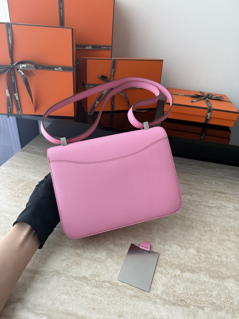 Constance 23cm New Style Mirror, Epsom Skin, CC10 Craie Color, Gold Hardware