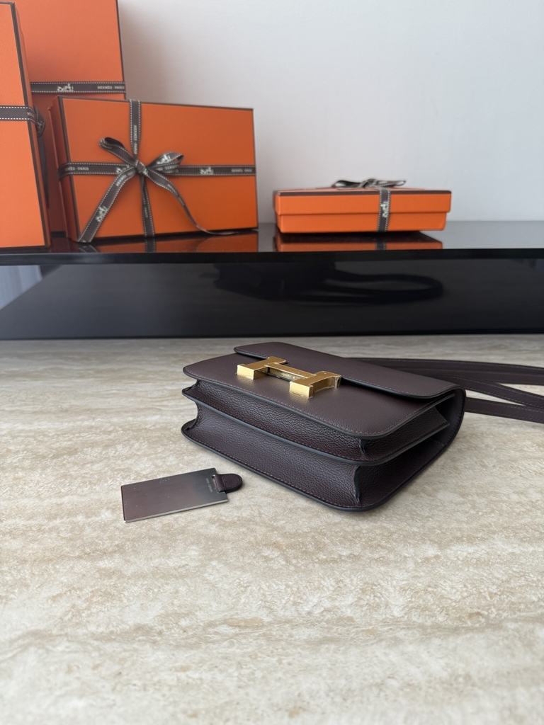 Constance 18cm Evercolor Leather, N5 Cassis Color, Gold Hardware