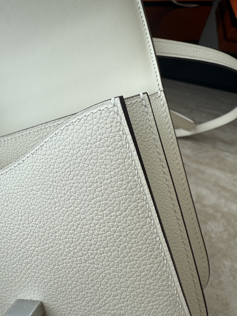 Constance 18cm Mirror - Evercolor Leather - Cream White with Silver Hardware