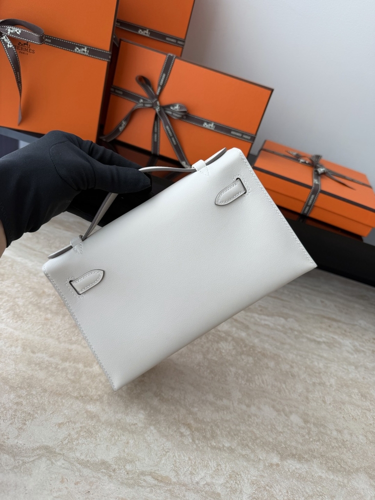 Kelly Pochette 22cm Swift Leather CK10 Craie Color