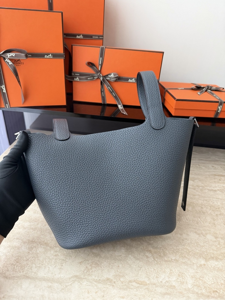 Picotin Lock 18cm Original Clemence Leather Gris Misty Silver Hardware