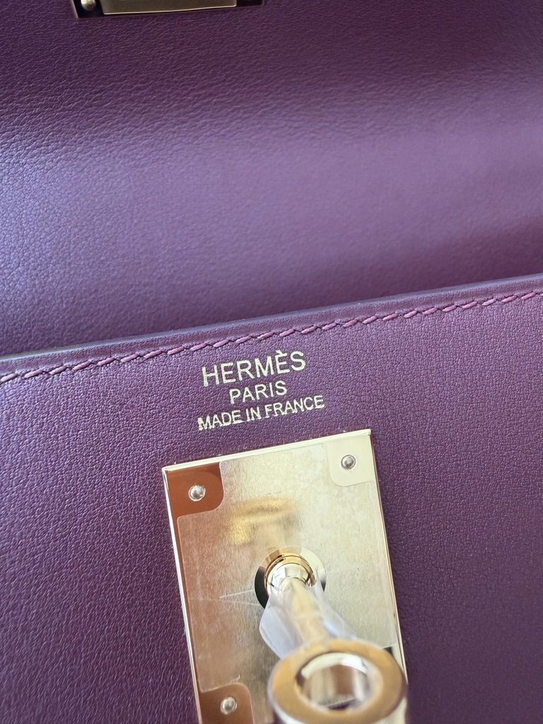 Kelly 28cm Swift Leather Bag with Gold Hardware - CC55 Rough H Color