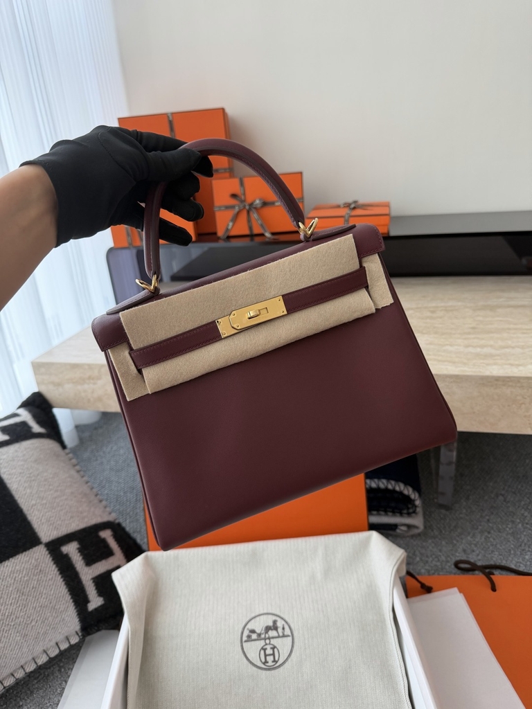 Kelly 28cm Swift Leather Bag with Gold Hardware - CC55 Rough H Color