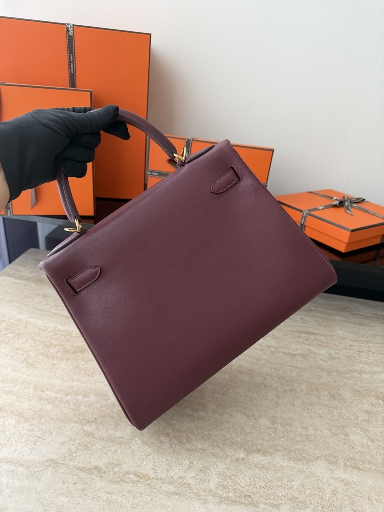 Kelly 28cm Swift Leather Bag with Gold Hardware - CC55 Rough H Color