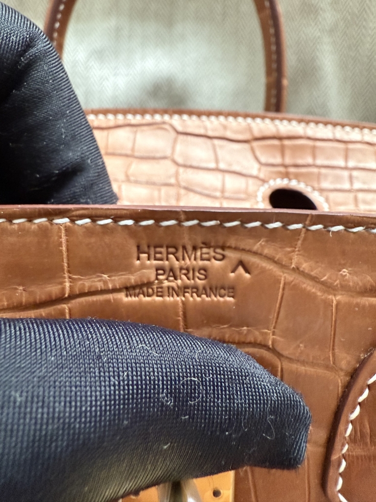 Birkin 25 - Barenia Gold - Matted Prosus Crocodiles - GHW