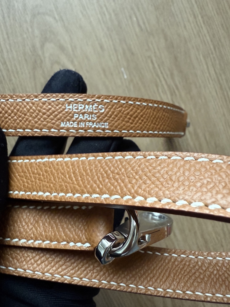 Kelly 25 - Gold - Epsom - PHW