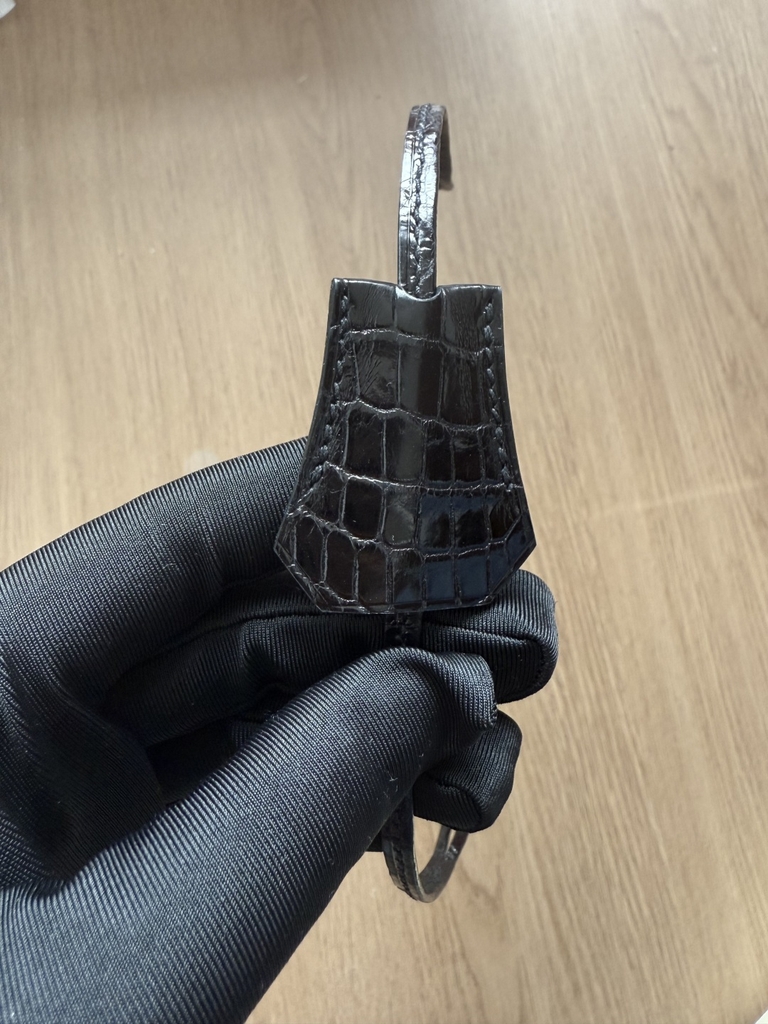 Kelly 32 -  Noir - Shiny Niloticus Crocodile - PHW