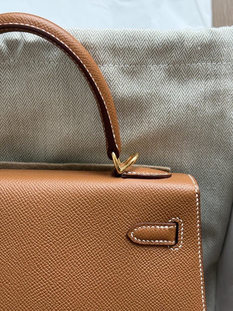 Kelly 25 - Gold - Epsom - GHW