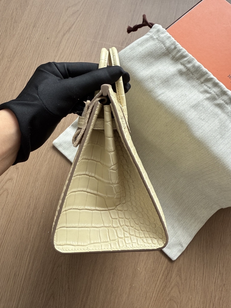 Birkin 20 - Vanilla - Matted Alligatỏ - PHW