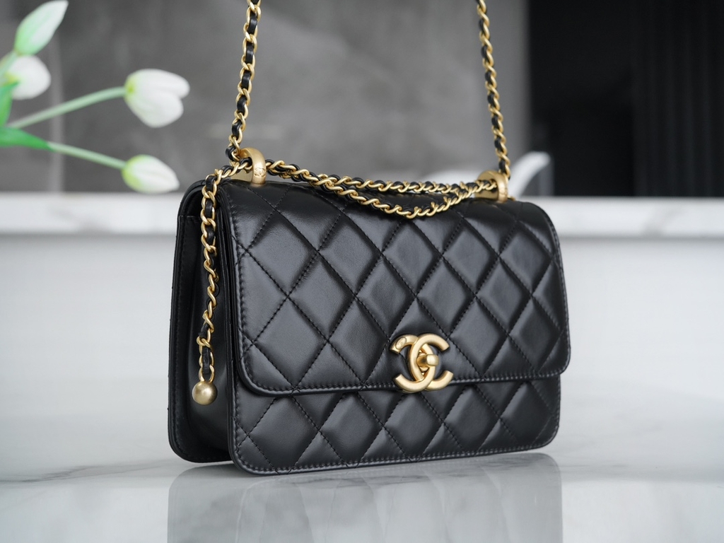 Channel 24C Original Calfskin Double Gold Ball 22cm Black