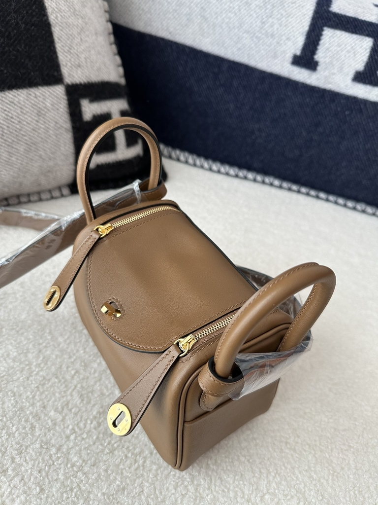 Lindy Mini Swift Calfskin Leather 3G Alezan Chestnut Brown & 4B Biscuit Beige Gold Hardware