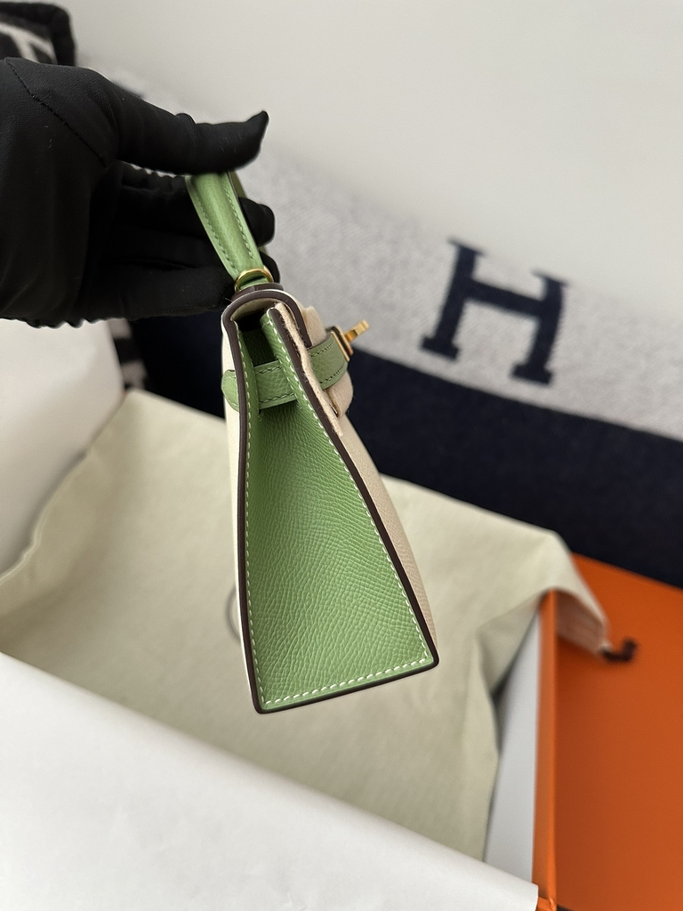 Kelly Mini II Epsom Textured Calfskin Leather CC10 Craie Milkshake White & 3I Vert Criquet Avocado Green Gold Hardware