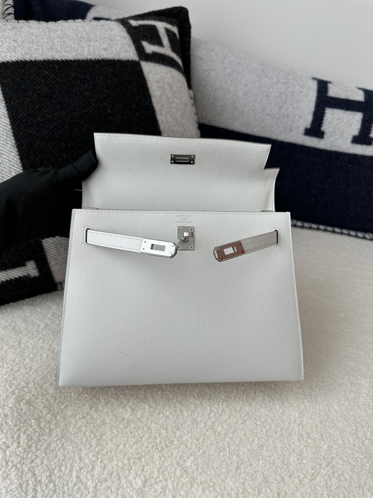 Kelly 25cm Epsom Textured Calfskin Leather M4 Gris Pale Milk Grey Silver Hardware