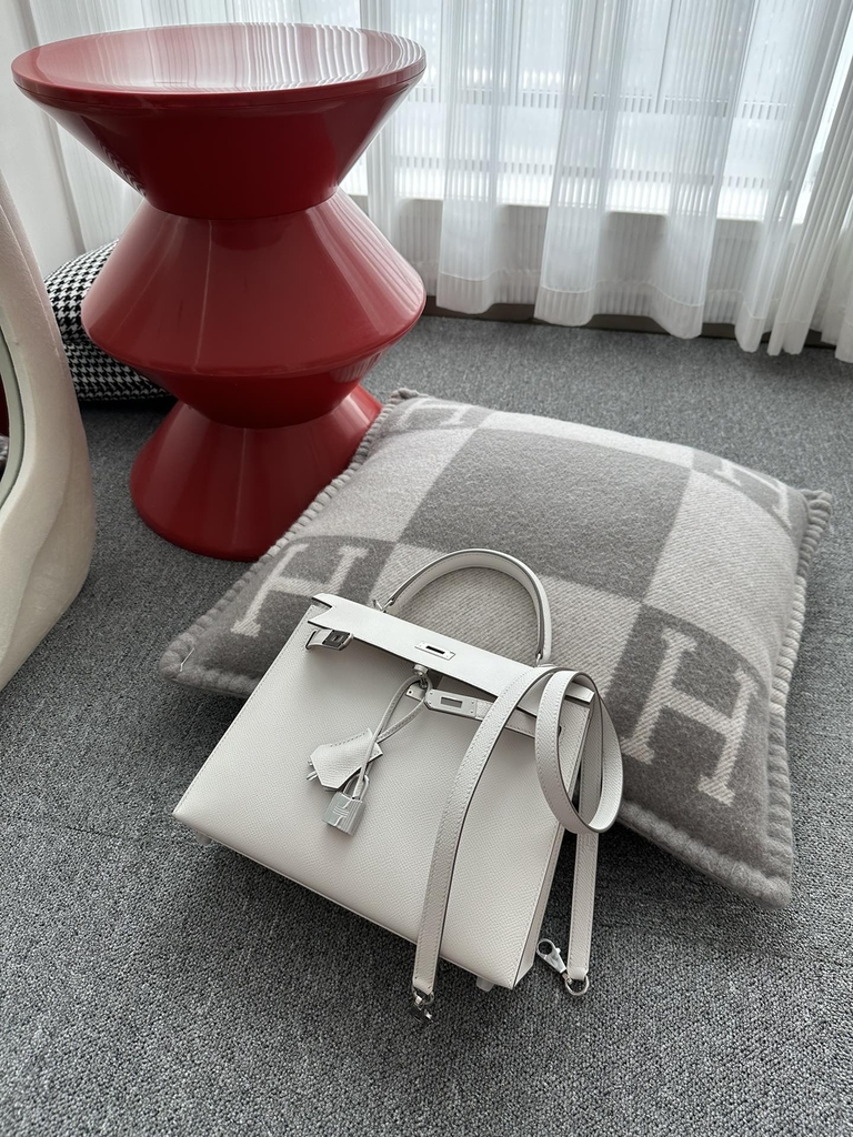 Kelly 25cm Epsom Textured Calfskin Leather M4 Gris Pale Milk Grey Silver Hardware