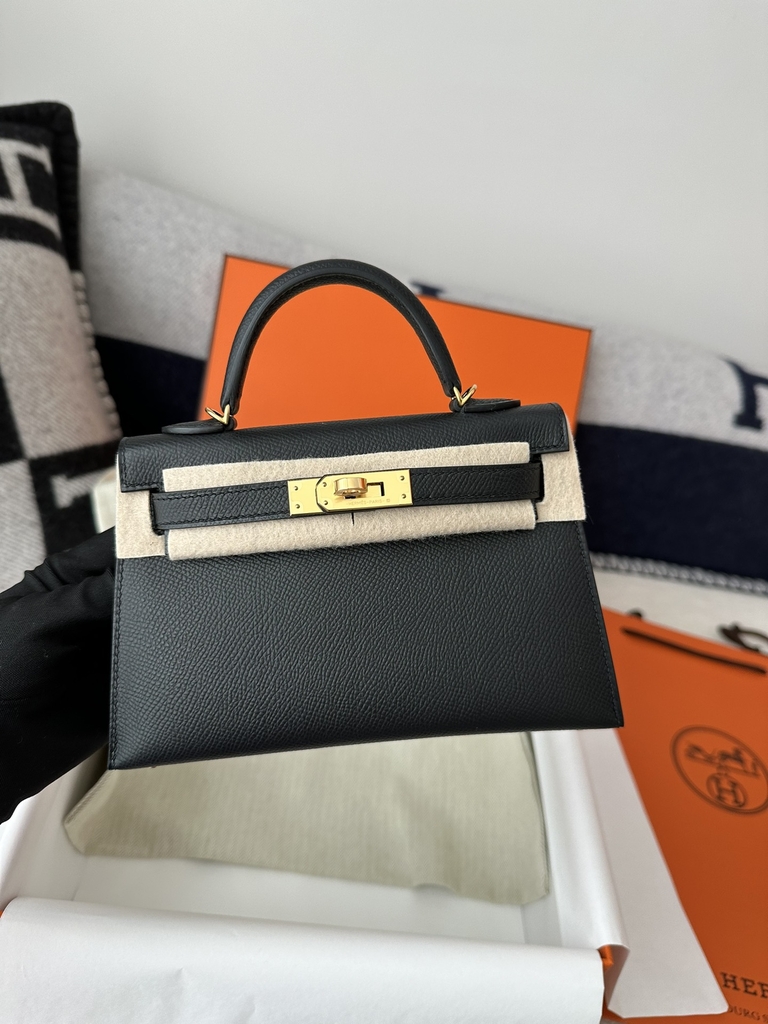 Kelly Mini II Epsom Textured Calfskin Leather CC89 Noir Black Gold Hardware 100% Handmade with Waxed Thread Stitching