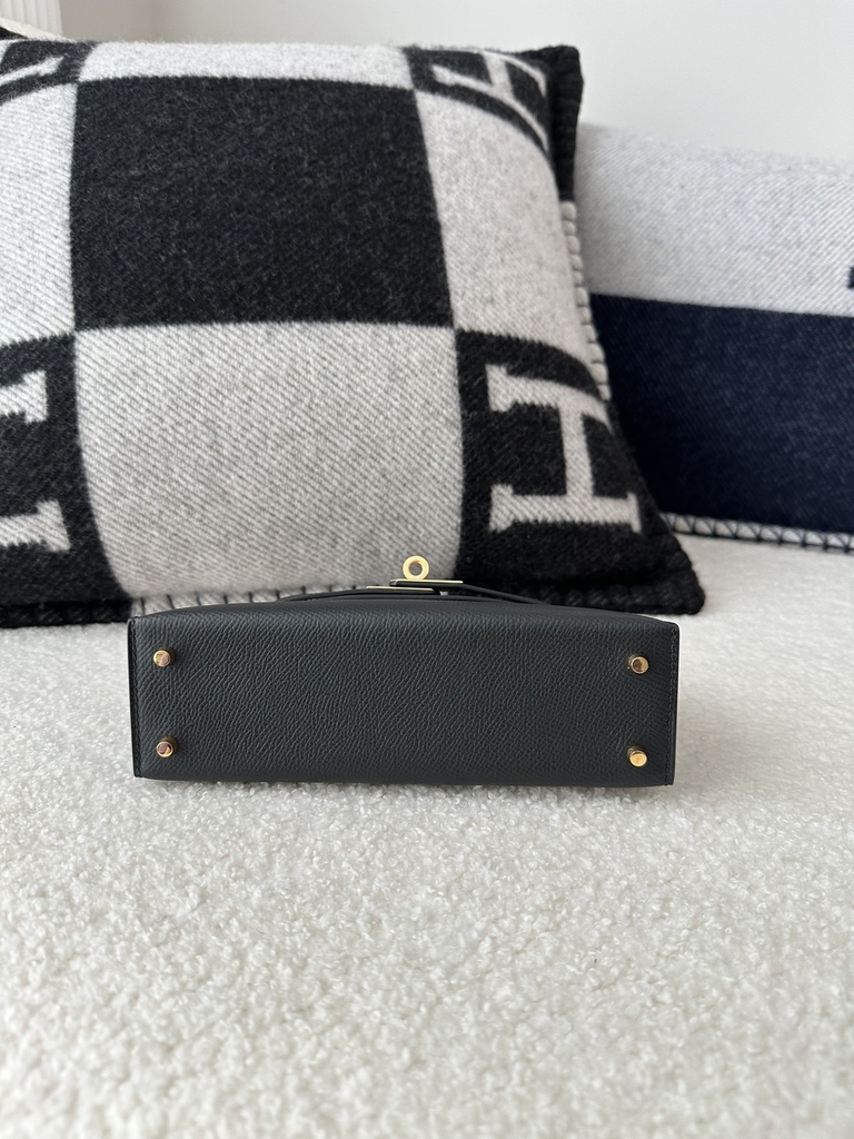 Kelly Mini II Epsom Textured Calfskin Leather CC89 Noir Black Gold Hardware 100% Handmade with Waxed Thread Stitching
