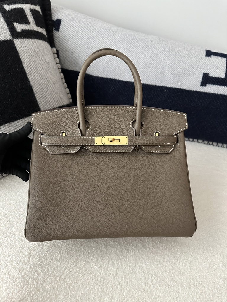 Birkin 30cm, Imported Togo Calfskin, CC18 Etoupe Grey with Gold Hardware.