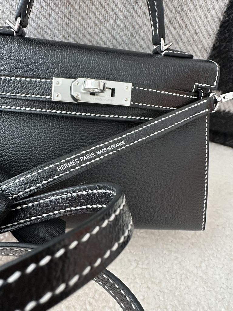 Kelly Mini II, Imported Chevre Goat Leather, CK89 Noir Black & Q5 Rouge Casaque Red with Silver Hardware.