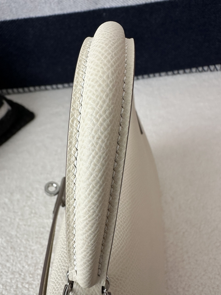 Kelly 25cm, Imported Epsom Grained Leather, CK10 Craie Milk White with Silver Hardware.