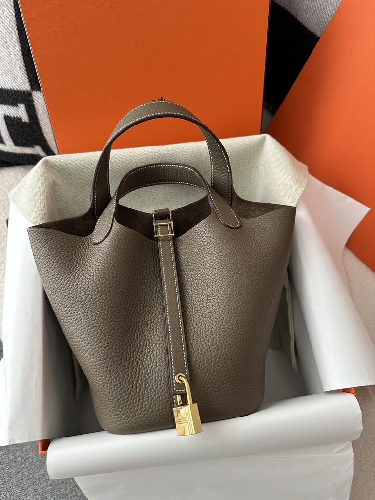 Picotin Lock 18cm, Imported Clemence Leather, CC18 Etoupe Grey with Gold Hardware.