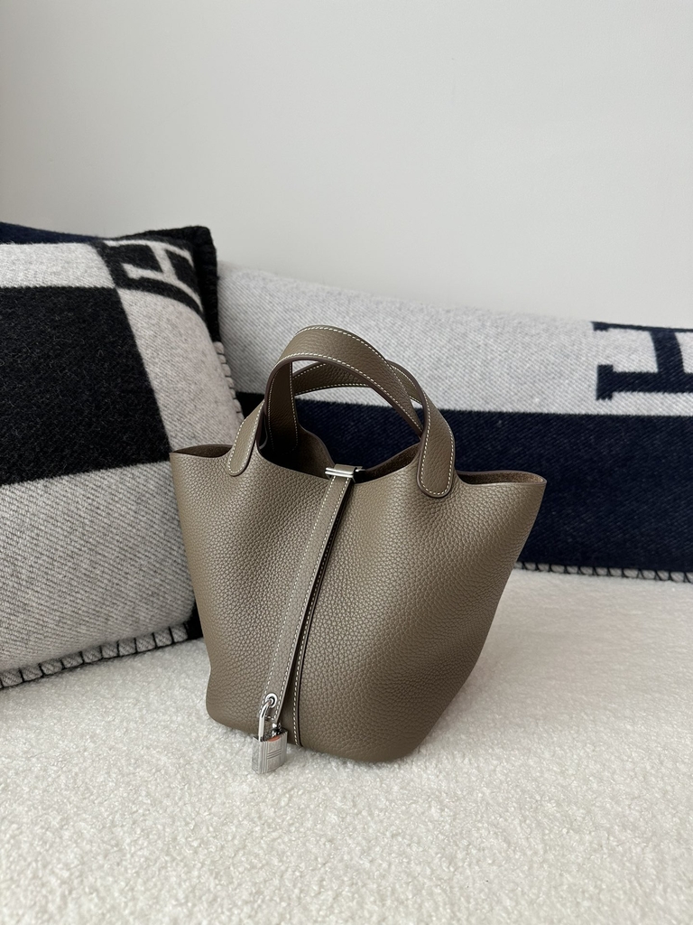 Picotin Lock 18cm, Imported Clemence Leather, CK18 Etoupe Grey with Silver Hardware.