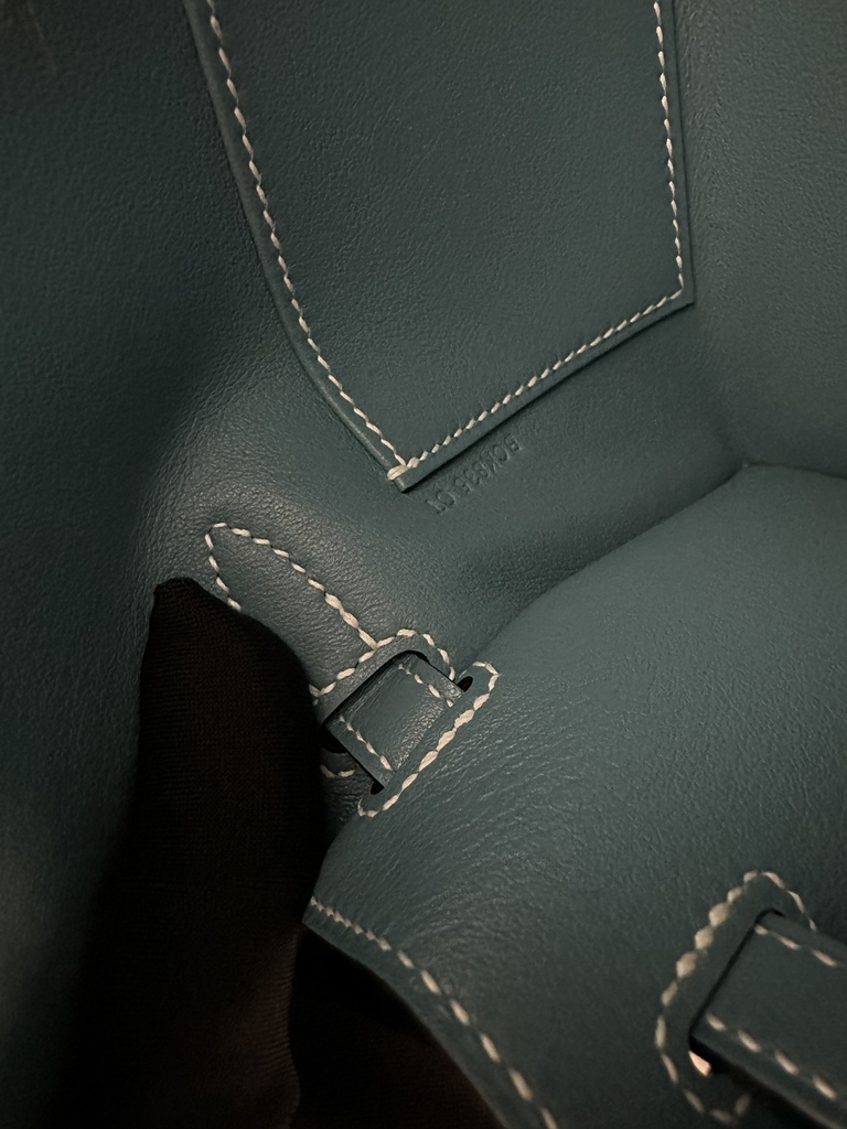 Kelly Pochette I 22cm, Imported Swift Calfskin, D2 New Bleu Jean with Gold Hardware.